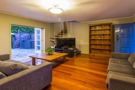 Photo of property in 1 Crystal Avenue, Glendene, Auckland, 0602