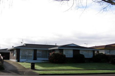 Photo of property in 18 Caulfield Place, Awapuni, Palmerston North, 4412