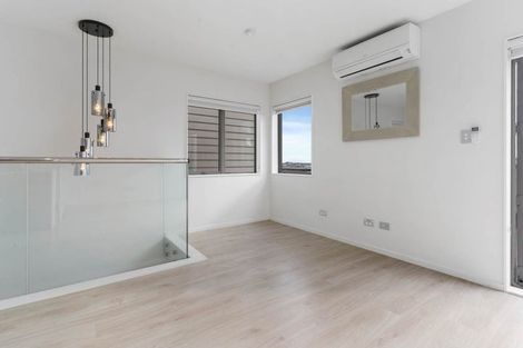 Photo of property in 82 Joseph Street, Flat Bush, Auckland, 2019