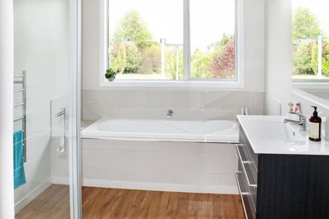 Photo of property in 37 Branksome Place, Aokautere, Palmerston North, 4471