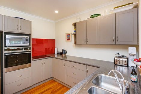 Photo of property in 5 Hardie Street, Hokowhitu, Palmerston North, 4410