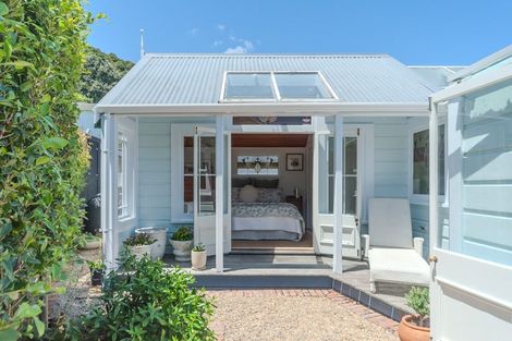 Photo of property in 1 Totara St Rona Bay, Eastbourne, Lower Hutt, 5013