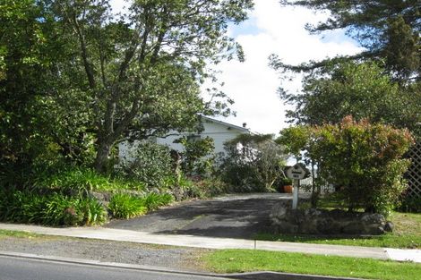 Photo of property in 16 Trig Road, West Harbour, Auckland, 0618