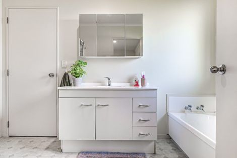 Photo of property in 7 Whinfell Lane, Nawton, Hamilton, 3200