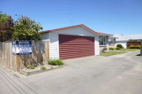 Photo of property in 2/271 Avonhead Road, Avonhead, Christchurch, 8042