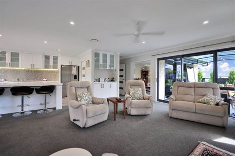 Photo of property in 7 Whiteoak Grove, Tinwald, Ashburton, 7700