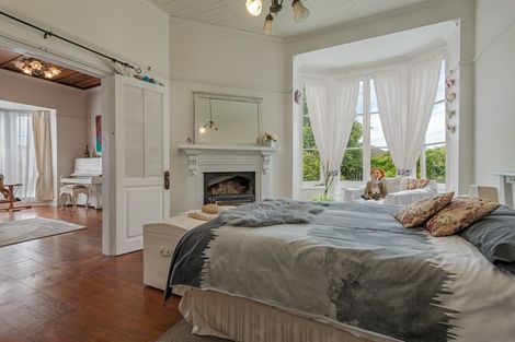 Photo of property in 2 Johnston Street, Foxton, 4814