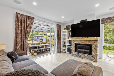 Photo of property in 8 Somerset Place, Stanmore Bay, Whangaparaoa, 0932