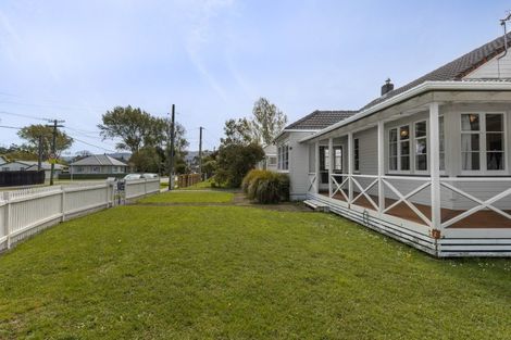 Photo of property in 89 Waddington Drive, Naenae, Lower Hutt, 5011