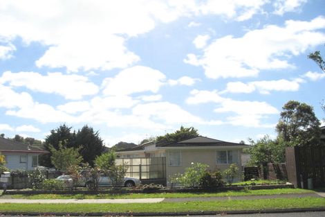 Photo of property in 13 Beechdale Crescent, Pakuranga Heights, Auckland, 2010