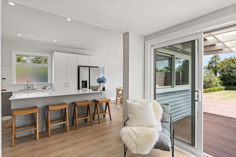 Photo of property in 3 Strowan Road, Strowan, Christchurch, 8052