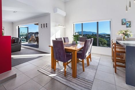 Photo of property in 11 Pharazyn Avenue, Waikanae Beach, Waikanae, 5036