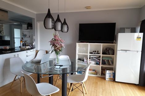 Photo of property in 13 Evans Road, Glen Eden, Auckland, 0602