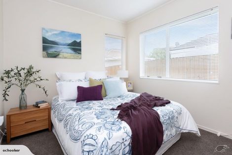 Photo of property in 49 De Quincey Terrace, Highland Park, Auckland, 2010