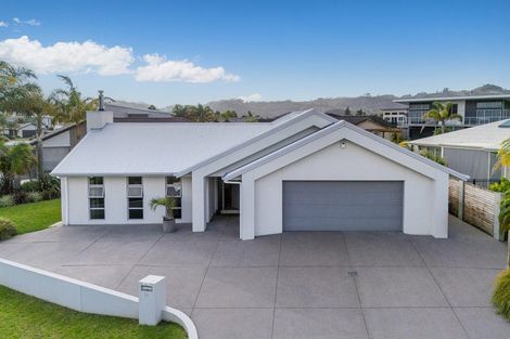Photo of property in 30 Aquila Drive, Whitianga, 3510
