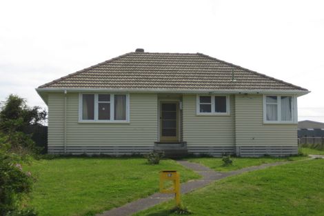 Photo of property in 57 Matipo Street, Castlecliff, Whanganui, 4501