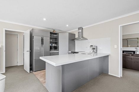 Photo of property in 5 Ara Kahika Lane, One Tree Point, 0118