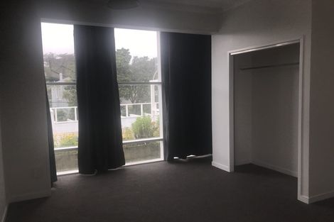 Photo of property in 34 Grove Road, Kelburn, Wellington, 6012