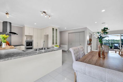 Photo of property in 6c Highfield Place, Highlands Park, New Plymouth, 4312