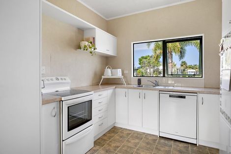 Photo of property in 3 Santa Maria Drive, Whitianga, 3510