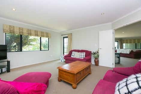 Photo of property in 69d Karamea Street, Whalers Gate, New Plymouth, 4310