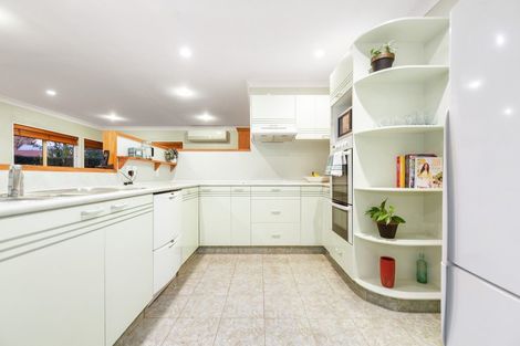 Photo of property in 16 Sunny Dale, Western Heights, Hamilton, 3200