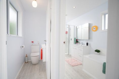 Photo of property in 6 Mitchell Street, Brooklyn, Wellington, 6021