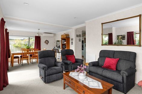 Photo of property in 10 Rosehill Way, Taradale, Napier, 4112