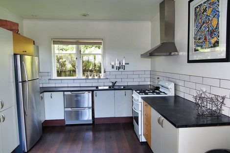 Photo of property in 60 Pembroke Road, Northland, Wellington, 6012