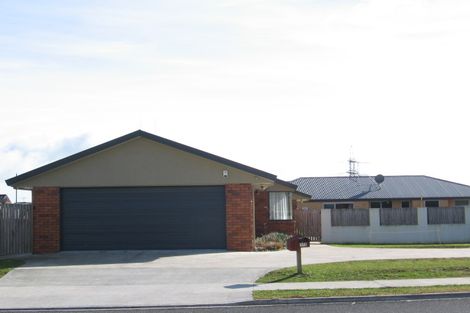 Photo of property in 175 Old Farm Road, Hamilton East, Hamilton, 3216