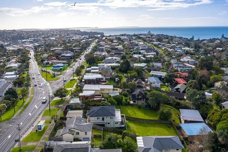 Photo of property in 693 Beach Road, Rothesay Bay, Auckland, 0630