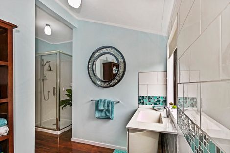 Photo of property in 52 Reid Road, Glenbrook, Waiuku, 2681