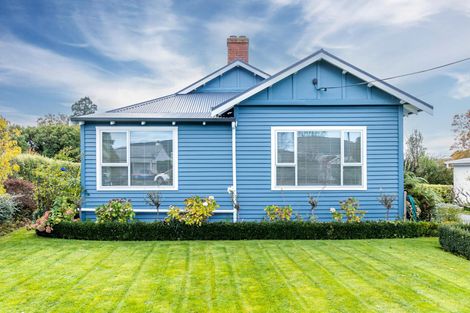 Photo of property in 12 Parsonage Road, Waimate, 7924