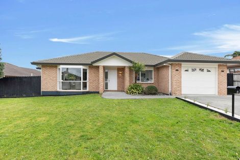 Photo of property in 8 Willowbank Close, East Tamaki Heights, Auckland, 2016