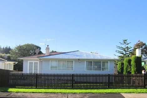 Photo of property in 32 Mclean Avenue, Papatoetoe, Auckland, 2025