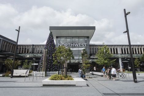 Photo of property in 138 Taupaki Road, Taupaki, 0782