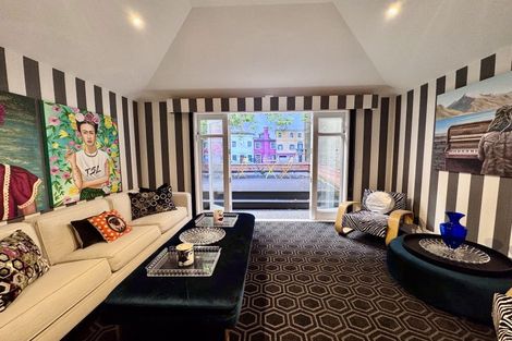 Photo of property in 322 Oriental Parade, Oriental Bay, Wellington, 6011