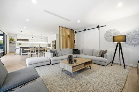 Photo of property in 19 Headsail Drive, Long Bay, Auckland, 0630