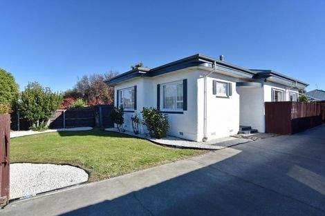 Photo of property in 213 Main North Road, Redwood, Christchurch, 8051