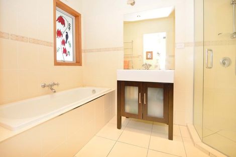 Photo of property in 118 Upper Orewa Road, Wainui, Silverdale, 0992