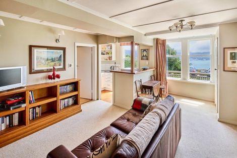 Photo of property in 19 The Crescent, Roseneath, Wellington, 6011