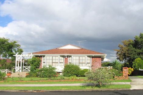 Photo of property in 26 Palmyra Way, Half Moon Bay, Auckland, 2012