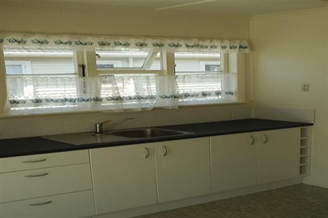 Photo of property in 33 Main Road, Wainuiomata, Lower Hutt, 5014