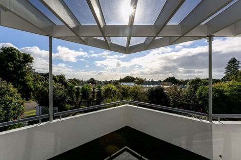 Photo of property in 55 Calvert Road, Lynmouth, New Plymouth, 4310