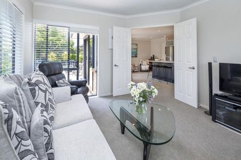 Photo of property in 3 Moy Place, East Tamaki Heights, Auckland, 2016