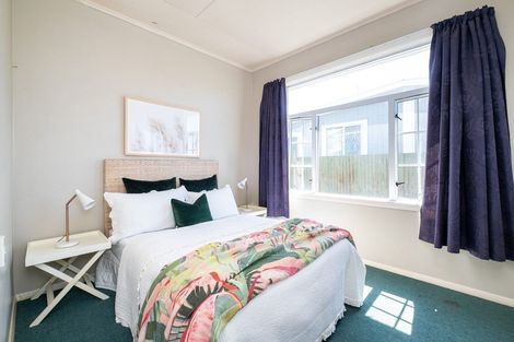 Photo of property in 6 Clifton Road, Haumoana, 4102