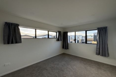 Photo of property in 16 Elegant Lane, Ranui, Auckland, 0612