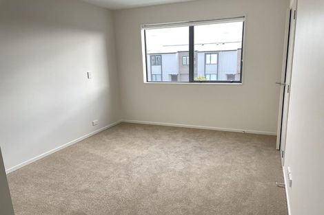 Photo of property in 17 Whimbrel Road, Flat Bush, Auckland, 2019