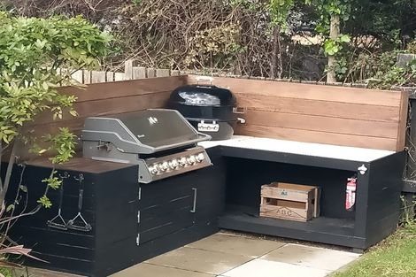 Photo of property in 56 Queen Street, Riverhead, 0820