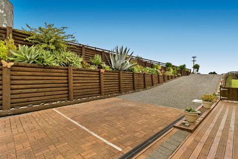 Photo of property in 52 Reid Road, Glenbrook, Waiuku, 2681